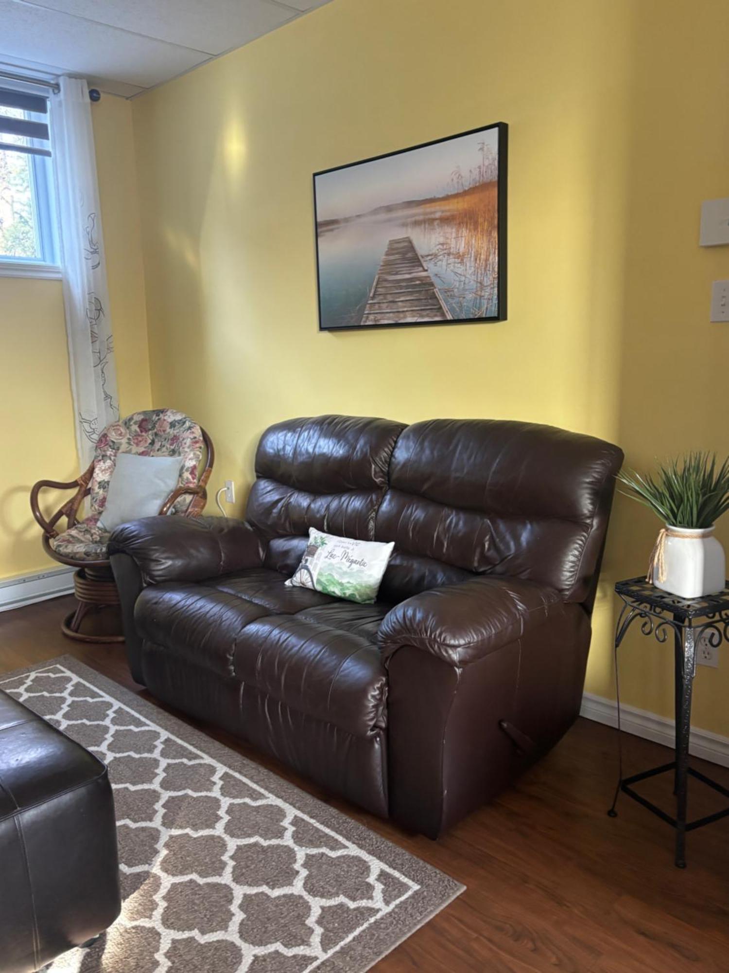 Aux quatre vents 4 1/2 logement entier et privé Lac-Mégantic Extérieur photo